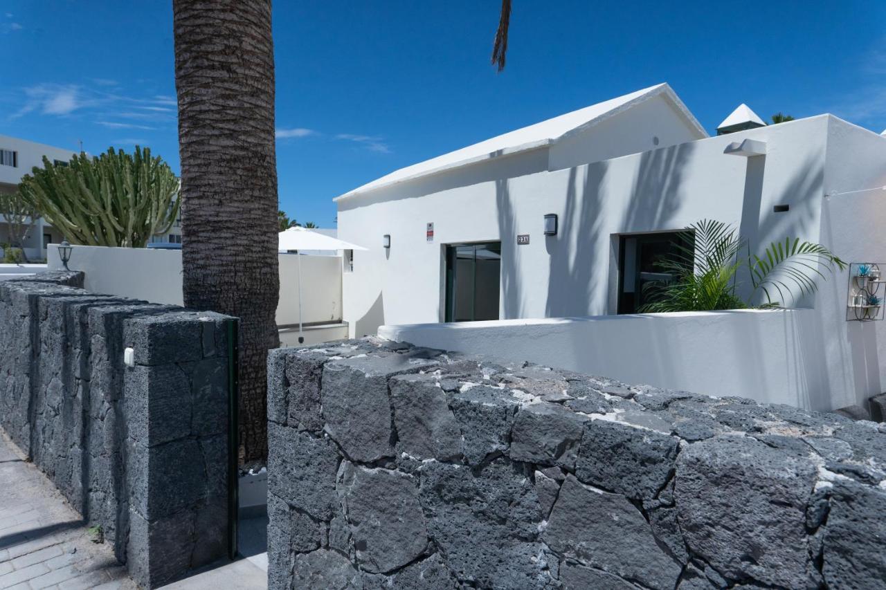 Casa A Primera Linea De Mar Costa Teguise Exterior foto